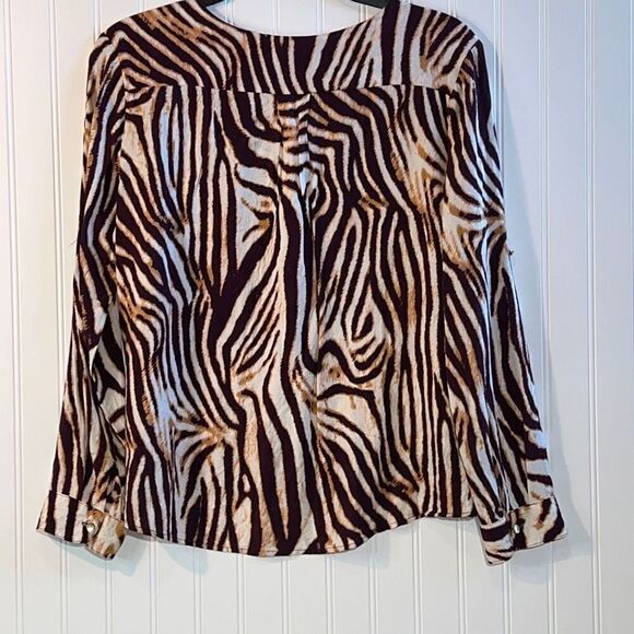 UNIQ Tribal Animal Print Blouse With V-Neck And Long Sleeve Size M - Picture 6 of 11